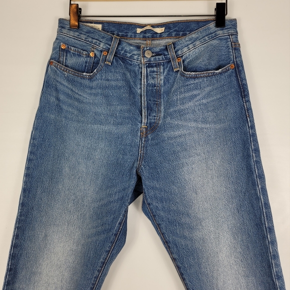 Levis Wedgie Straight Jeans - Picture 3 of 9